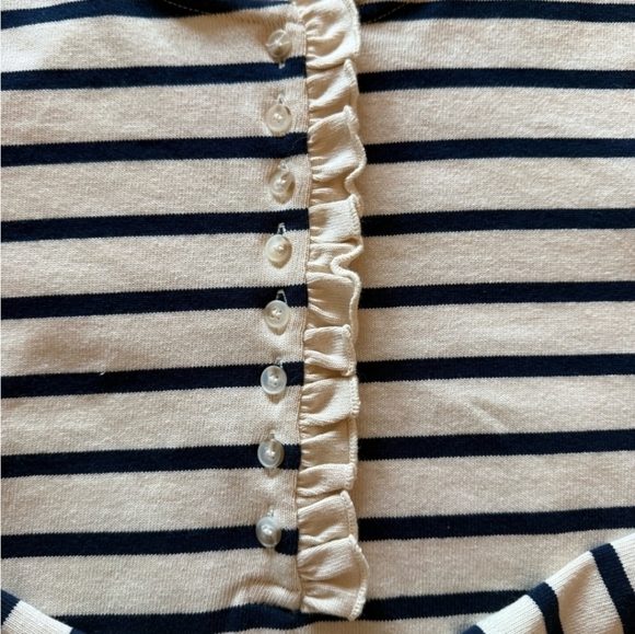 SÉZANE Gael Marienere Ecru Navy Ruffle Edge Button Front Pullover Top XL EUC - Picture 5 of 11